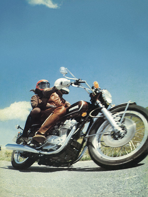 Advertisement photo for the 1973 TX650