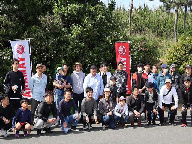 Group photo taken during participation in the Loggerhead Turtle Cleanup Campaign organized by Hamamatsu City