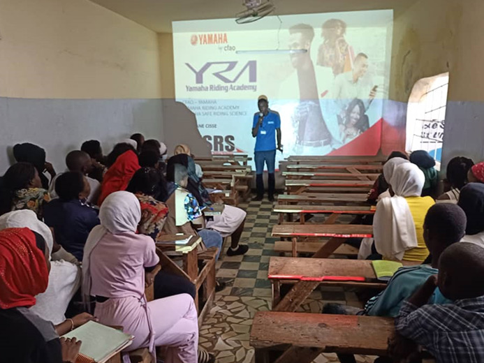 Holding a YRA for Children in Senegal