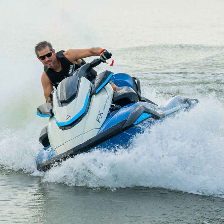 FX Limited SVHO - WaveRunner(PWC) | Yamaha Motor Co., Ltd.