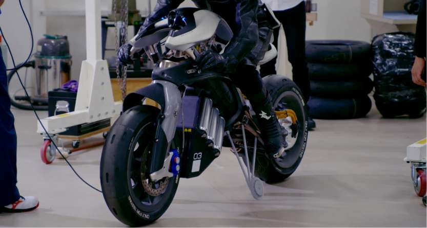 写真：MOTOROiD