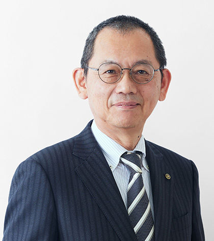 取締役会長 兼 代表取締役社長　渡部 克明
