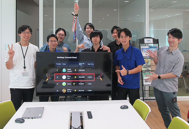 一般クラスで2位を獲得できた予選の報告会『写真』