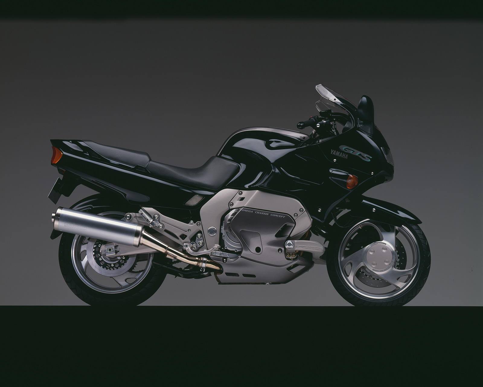 1993 GTS1000A