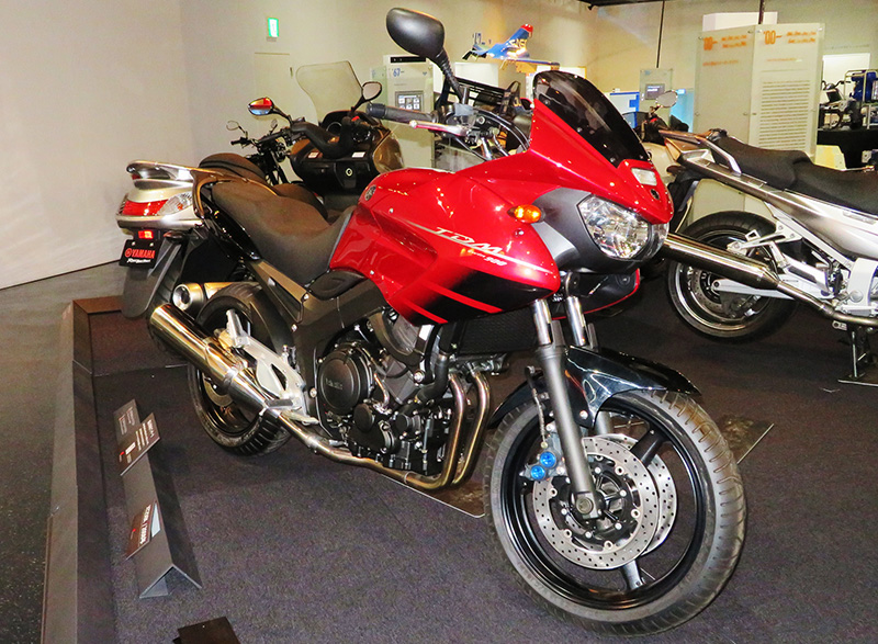 TDM900