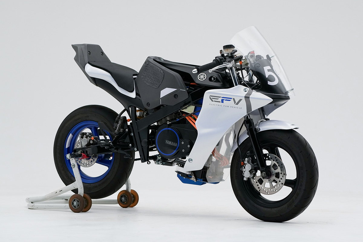 ヤマハ EV 電動バイク ec-02 稀少 キャンピングカーのお供 北海道恵庭 