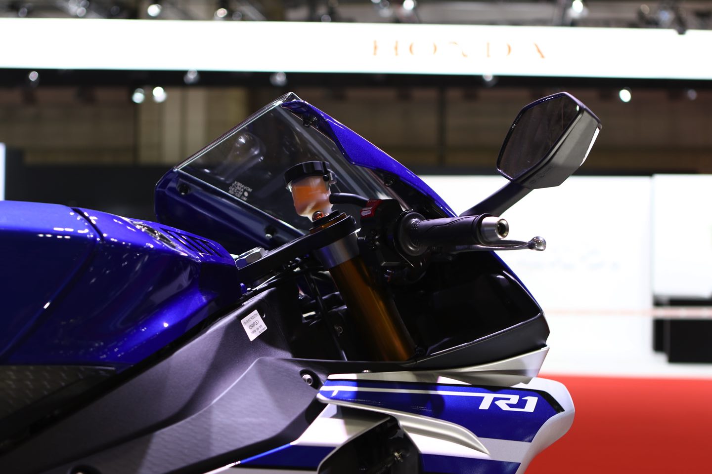 YZF-R1