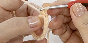 輪編みの往復編み