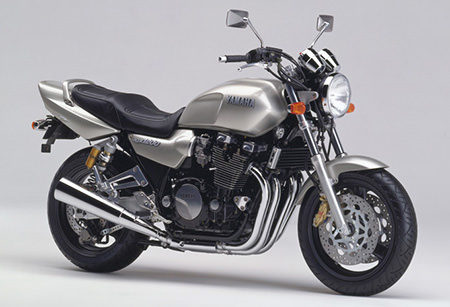 XJR1200(1994年発売)