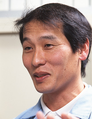 猪崎次郎氏(インタビュー当時:第2プロジェクト開発室・実験担当・技員)