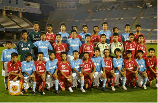 The goodwill match between the winners of the YAMAHA CUP 2007 held in August last year and the Jubilo Iwata Junior Youth Team.