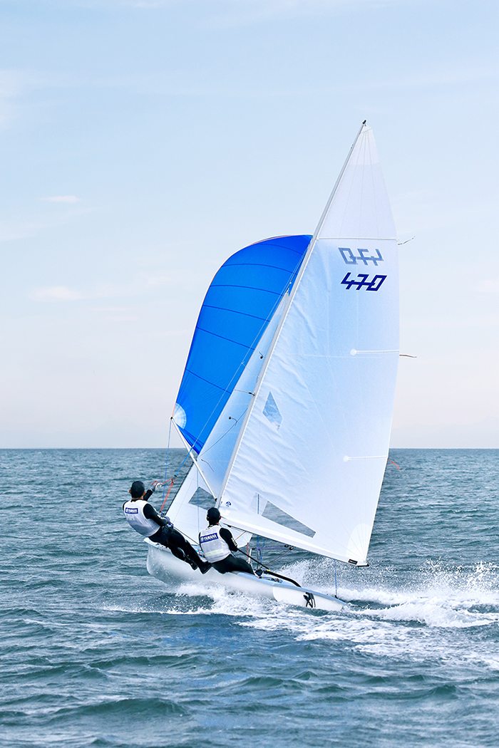 470 class sailboat