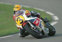 #3 K. Roberts on his YZR500 with the Dunlop tire.