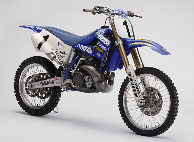 2000 yamaha dirt bike