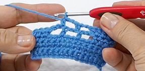How to crochet the side cover holes