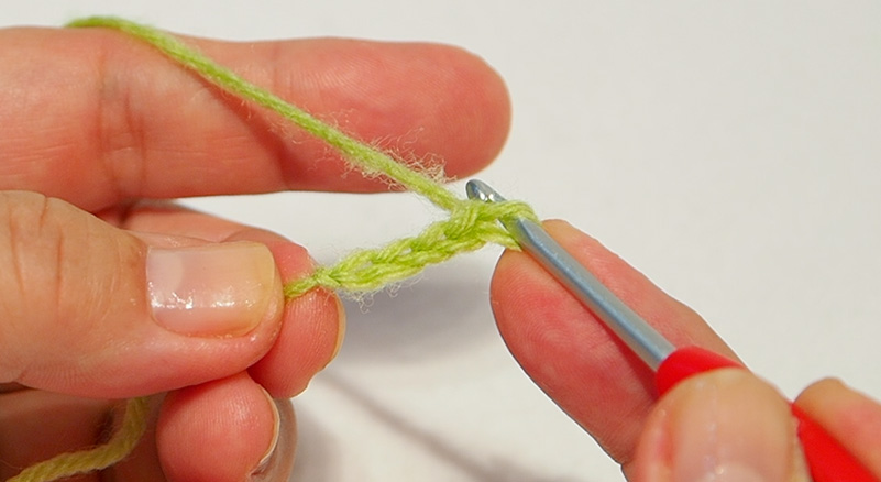 How to knit the string parts from a chain