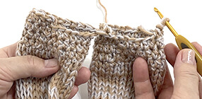 [Exhaust pipe] Manage the yarn, crochet together