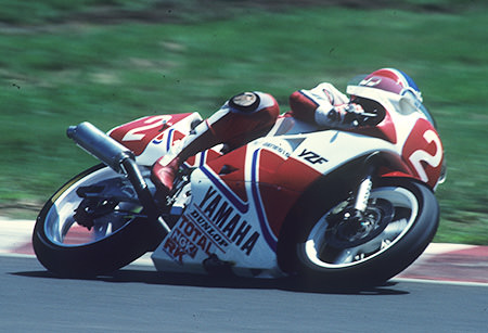 Toshinobu Shiomori racing the YZF400 (1988)
