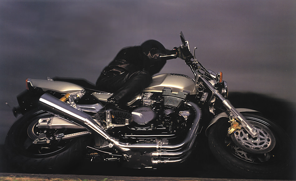 Magazine advertisement for the XJR1200 when it debuted